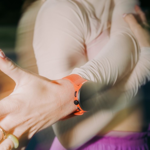 coral-orange-on-wrist